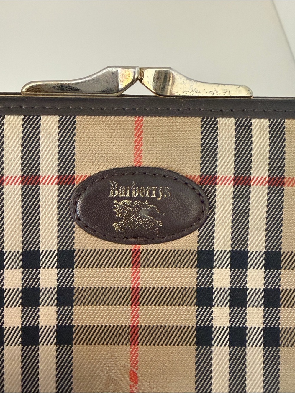 Burberry Vintage Check Kiss Lock Wallet - Picture 2 of 11